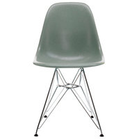 Vitra Eames DSR Fiberglass tuoli, sea foam green - musta